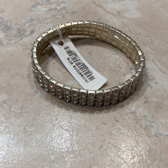 NWT Rhinestone Bracelet - Picture 2 of 3
